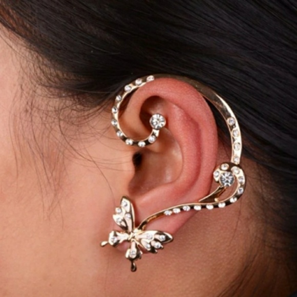 🎀Beautiful Butterfly Crystal Crawler Earing - Picture 6 of 6